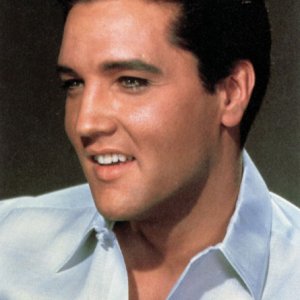 DANS LES SOULIERS D’ELVIS