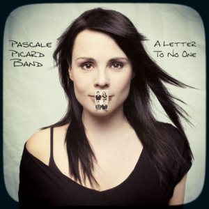 PASCALE PICARD en formule duo acoustique
