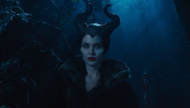 Angélina Jolie jouera la méchante dans la nouvelle version de La Belle au bois dormant!