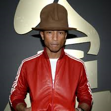 Pharrell Williams surprend une fan!