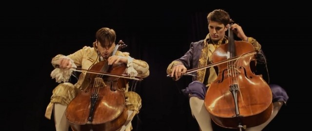 Thunderstruck au violoncelle!