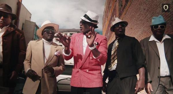 Une version âgée de "Uptown Funk"