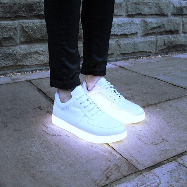 Les souliers qui s'illuminent sont de retour!