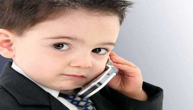 Un petit garçon de 4 ans a un problème en maths...