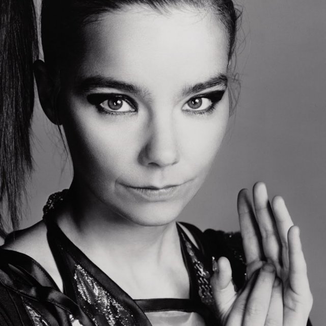 Björk présente un clip à 360 degrés