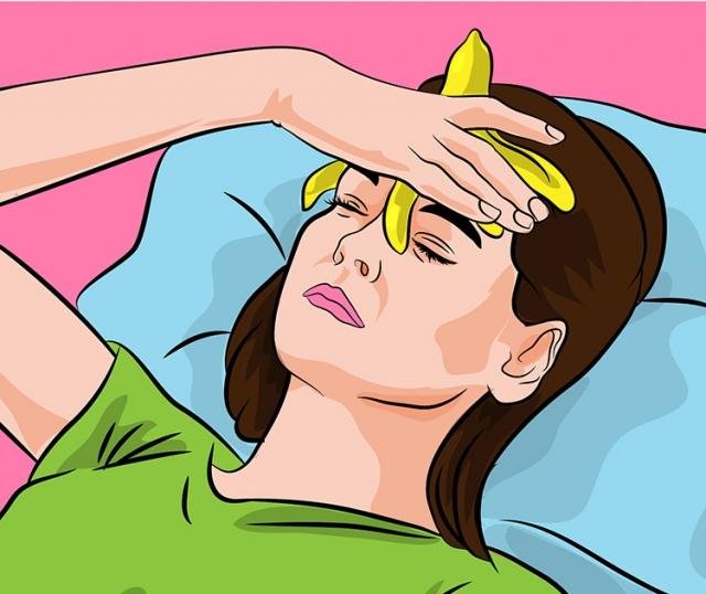 Vous souffrez de migraine? Essayez la pelure de banane sur le front!