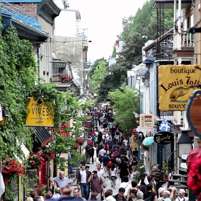 Le Quartier Petit Champlain et Place-Royale s’unissent pour agrandir leur offre mutuelle