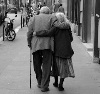 5 choses qui te font réaliser que ton couple est maintenant un vieux couple