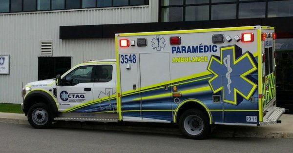 Une ambulance toujours présente sur l'île d'Orléans pendant les travaux au pont